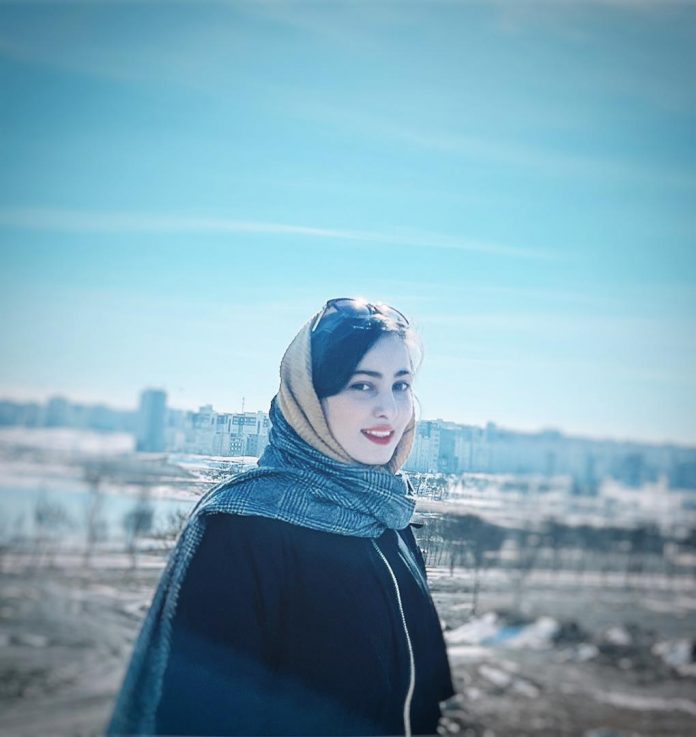 زهرا مبارکی